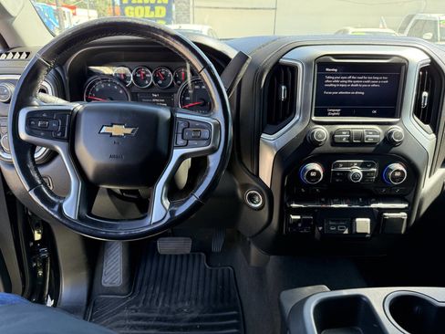 Used 2019 Chevrolet Silverado 1500 LT w/ Convenience Package image 14