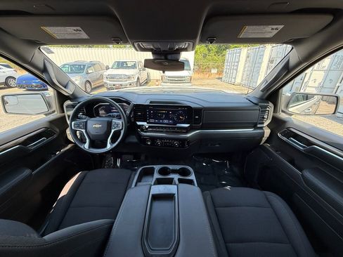 Used 2023 Chevrolet Silverado 1500 LT AWD/4WD image 24