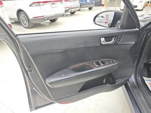 Used 2018 Kia Optima EX w/ Premium Package FWD image 13