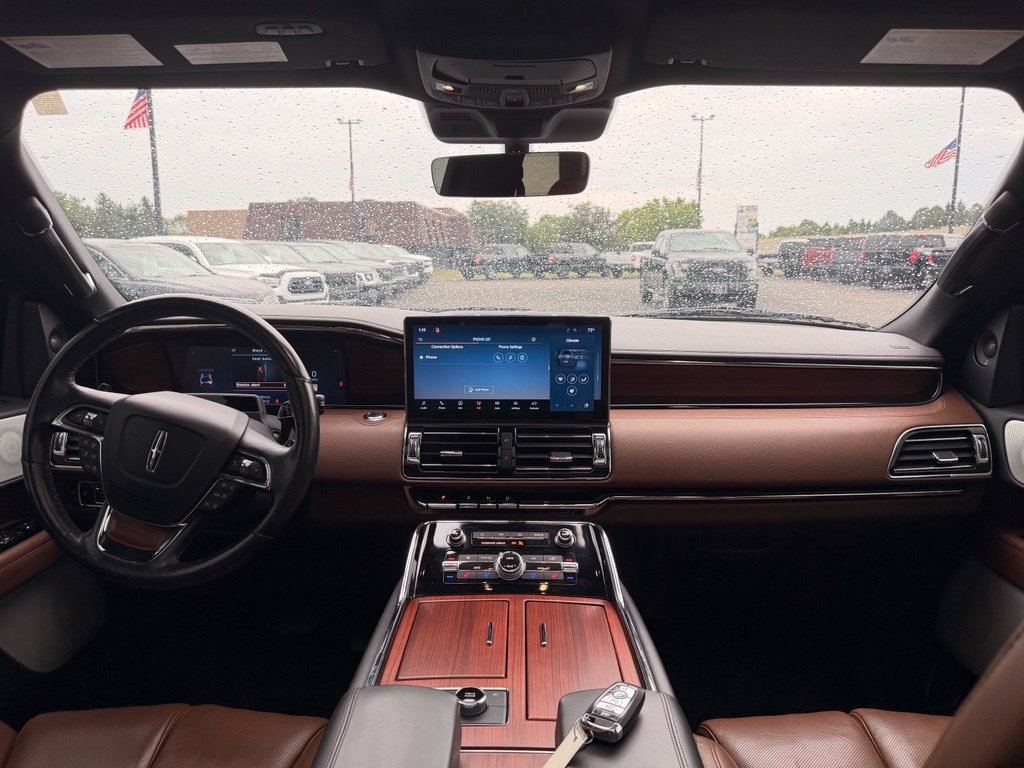 Used 2022 Lincoln Navigator L Reserve AWD/4WD image 35
