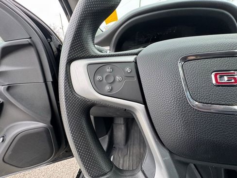 Used 2023 GMC Acadia SLE w/ Driver Convenience Package image 24