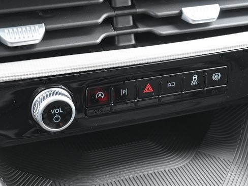 New 2026 Ford Explorer Active RWD image 24