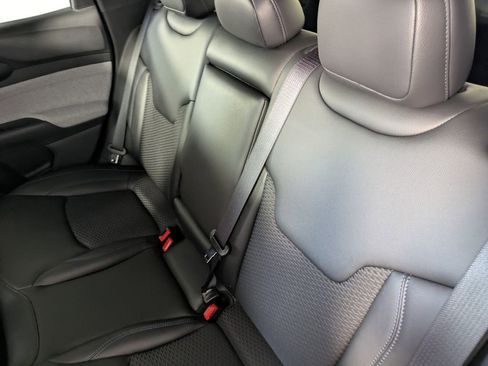 New 2026 Jeep Compass Latitude image 14