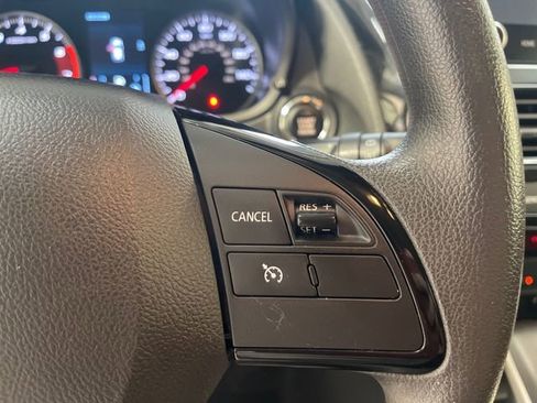 Used 2024 Mitsubishi Eclipse Cross LE AWD/4WD image 9