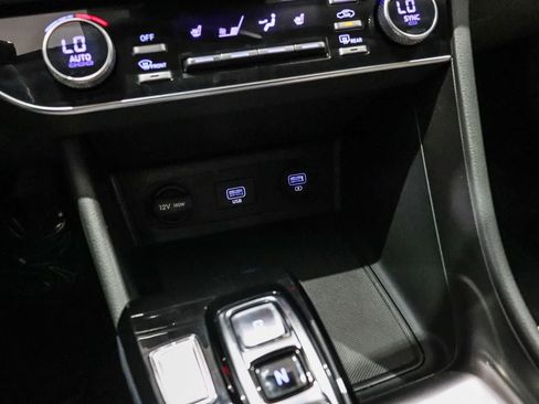 Used 2021 Hyundai Sonata SEL w/ Preferred Accessory Package FWD image 22