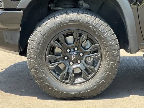 Used 2022 Chevrolet Silverado 1500 ZR2 w/ Technology Package AWD/4WD image 37