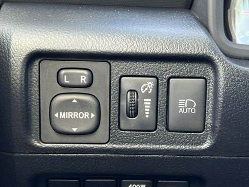Used 2024 Toyota 4Runner Limited AWD/4WD image 17