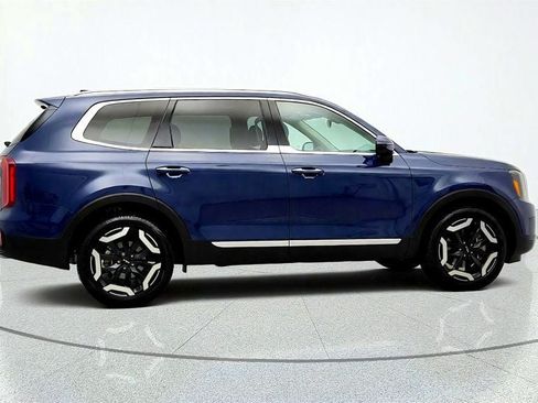 Used 2025 Kia Telluride S AWD/4WD image 4