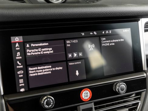 New 2026 Porsche Macan AWD/4WD image 31