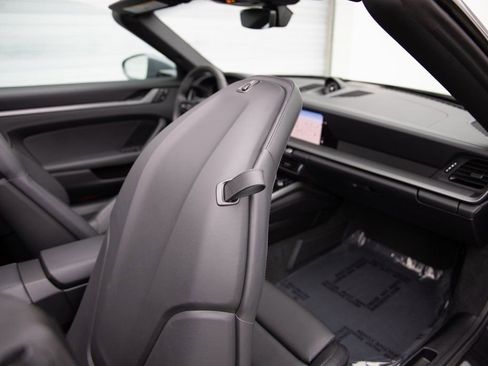 Certified 2025 Porsche 911 Carrera image 24