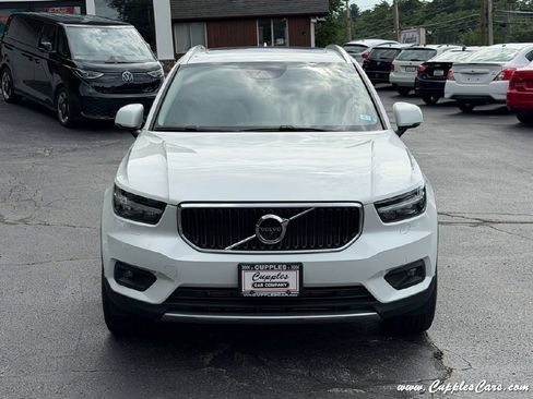 Used 2022 Volvo XC40 T5 Momentum w/ Premium Package AWD/4WD image 27
