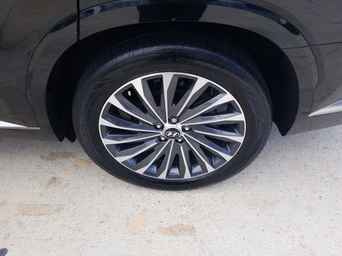 Used 2024 Hyundai Palisade Calligraphy image 23