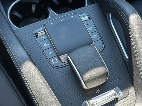 Certified 2025 Mercedes-Benz GLS 450 4MATIC image 21