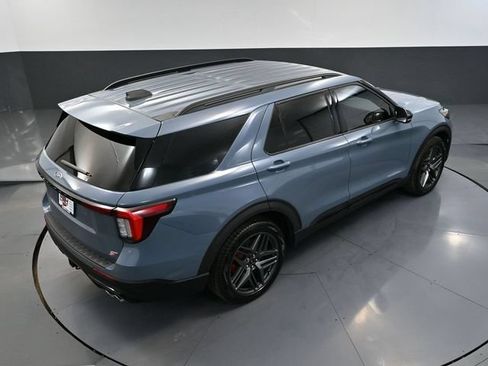 Used 2025 Ford Explorer ST AWD/4WD image 62