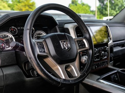 Used 2015 RAM 1500 Laramie w/ Convenience Group AWD/4WD image 14