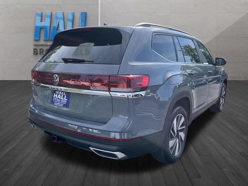 Used 2026 Volkswagen Atlas SE w/ Panoramic Sunroof Package FWD image 6
