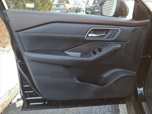 Certified 2023 Nissan Rogue Platinum w/ Platinum Premium Package image 14