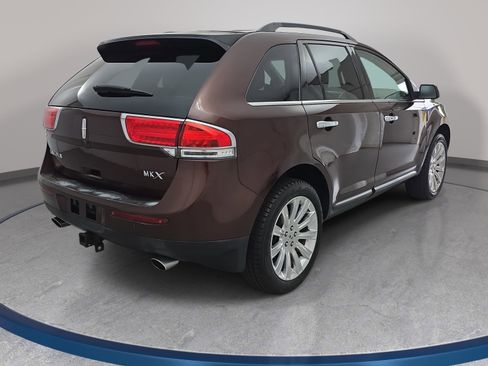Used 2012 Lincoln MKX FWD image 5