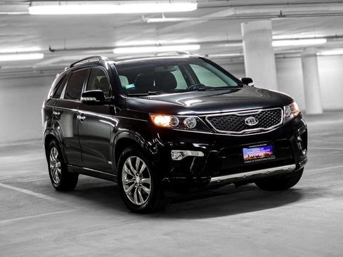 Used 2013 Kia Sorento SX w/ SX Premium Pkg image 4