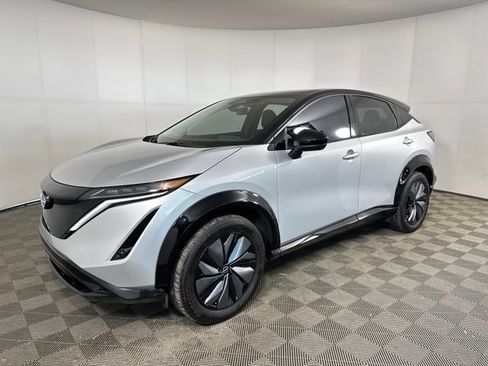 Used 2023 Nissan Ariya AWD image 7
