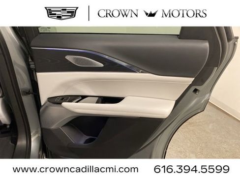 Certified 2024 Cadillac Lyriq Luxury image 29