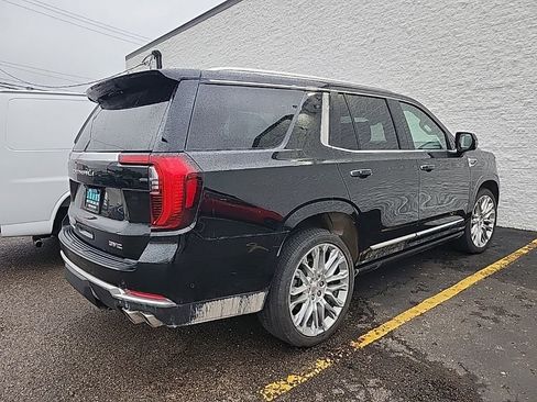 Used 2025 GMC Yukon Denali w/ Denali Reserve Package AWD/4WD image 3
