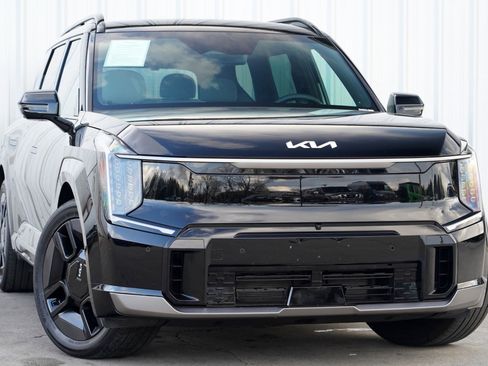 Used 2024 Kia EV9 GT-Line image 4