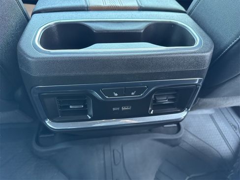 Used 2024 Chevrolet Silverado 1500 High Country w/ High Country Premium Package image 25