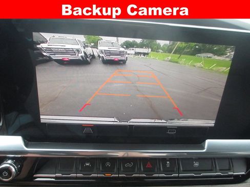 Used 2023 GMC Sierra 1500 SLT w/ SLT Premium Package AWD/4WD image 17