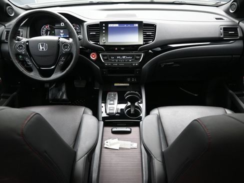 Used 2021 Honda Ridgeline Black Edition image 14