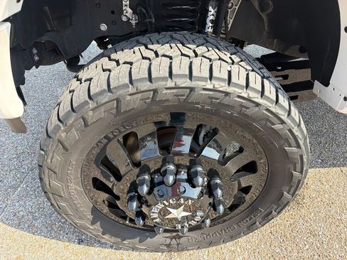 Used 2022 Ford F450 Platinum w/ FX4 Off-Road Package AWD/4WD image 13