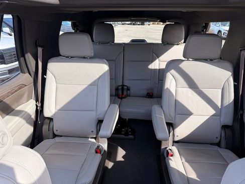 Used 2023 Chevrolet Tahoe LT w/ Luxury Package image 45