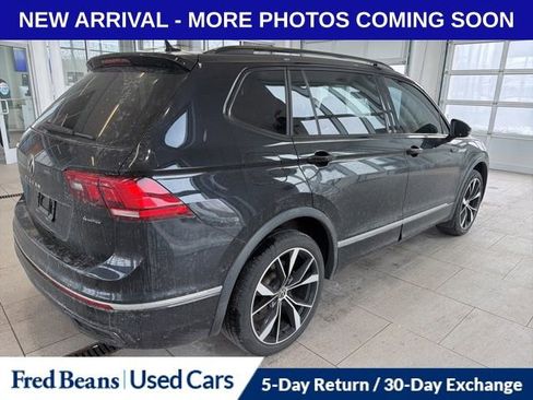 Used 2022 Volkswagen Tiguan SEL R-Line image 8