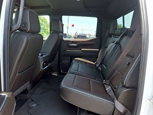 Used 2022 GMC Sierra 1500 Denali AWD/4WD image 10