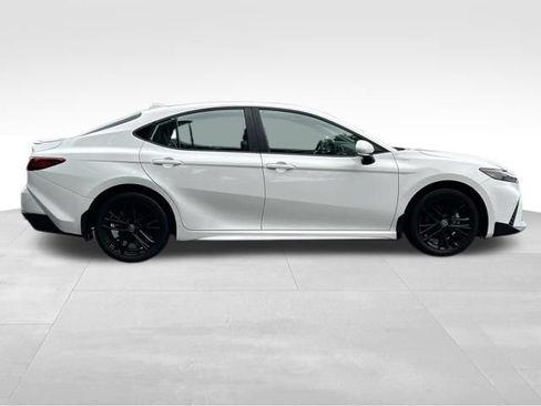 Certified 2025 Toyota Camry SE AWD/4WD image 6