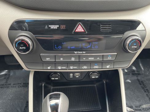 Used 2018 Hyundai Tucson Value FWD image 17