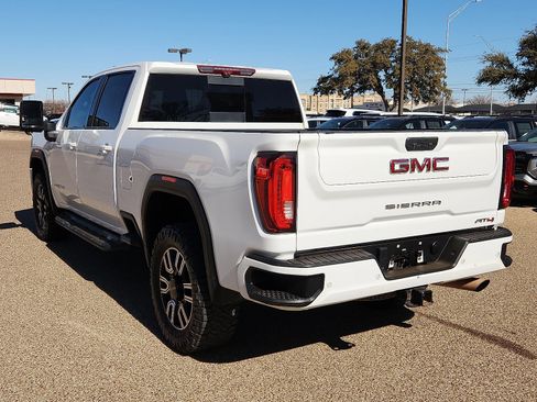 Used 2022 GMC Sierra 2500 AT4 w/ AT4 Premium Plus Package image 3