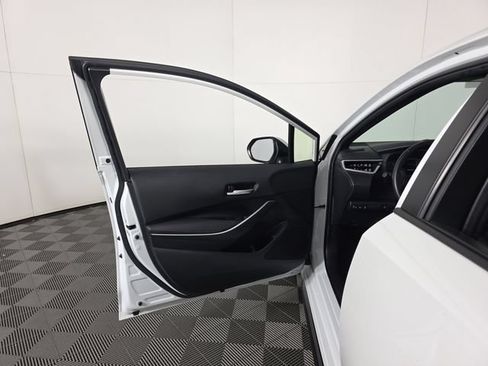 Used 2024 Toyota Corolla SE w/ SE Package AWD/4WD image 21