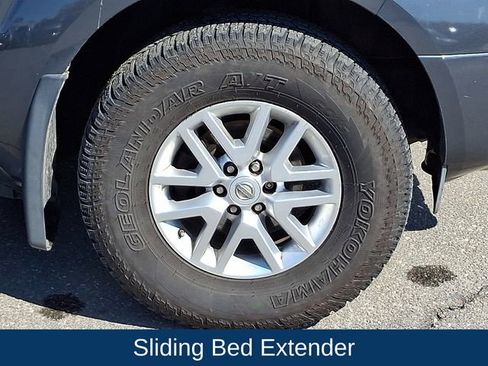 Used 2014 Nissan Frontier SV w/ SV Value Truck Package image 11