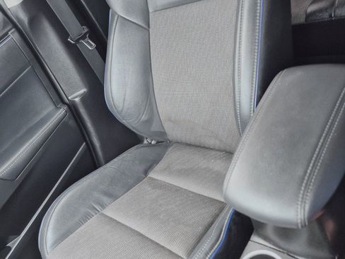 Used 2018 Toyota Corolla SE FWD image 12