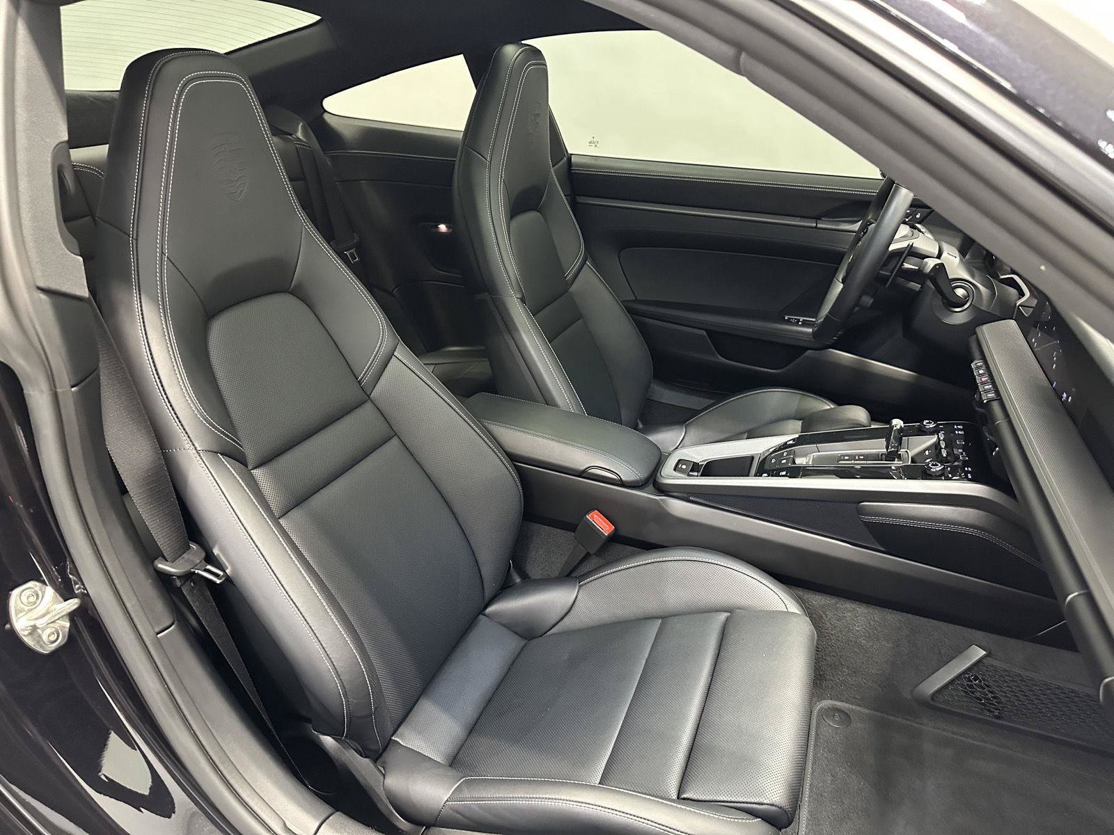 Certified 2025 Porsche 911 Carrera w/ Premium Package RWD image 36