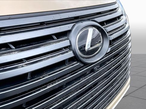 Used 2025 Lexus LX 700h Overtrail AWD/4WD image 30