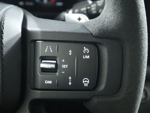 Used 2024 Land Rover Defender 110 Carpathian Edition image 12