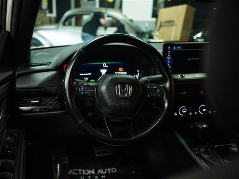 Used 2023 Honda Accord Sport image 16