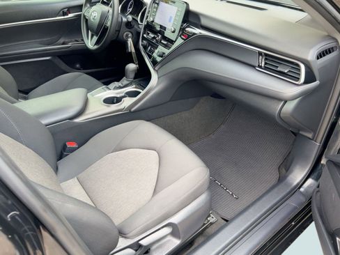 Used 2023 Toyota Camry LE image 32