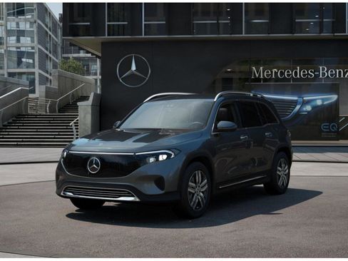 Used 2025 Mercedes-Benz EQB 250+ image 39