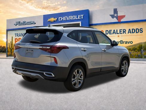 Used 2022 Kia Seltos S FWD image 7