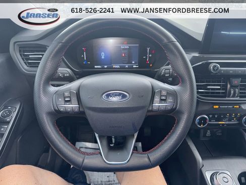 Used 2025 Ford Escape ST-Line AWD/4WD image 13