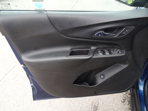 Used 2019 Chevrolet Equinox LT FWD image 12