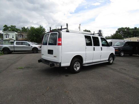 Used 2018 GMC Savana 2500 w/ Driver Convenience Package RWD image 6